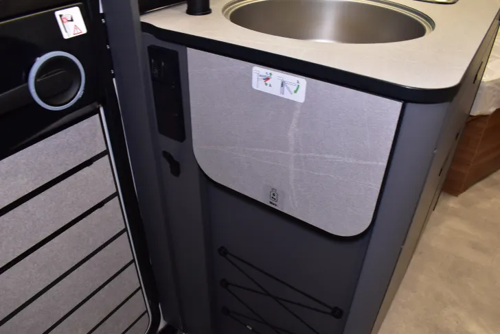 Fahrzeugbild Hymer Eriba Novaline 442 2 x A-KLappe, Batterie, Radtr. #35