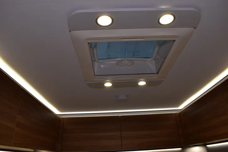 Fahrzeugbild Hymer Eriba Novaline 442 2 x A-KLappe, Batterie, Radtr. #53