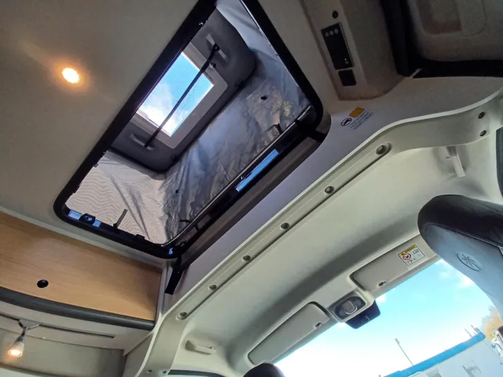 Fahrzeugbild Sunlight Adventure Cliff RT 600 2026 #22