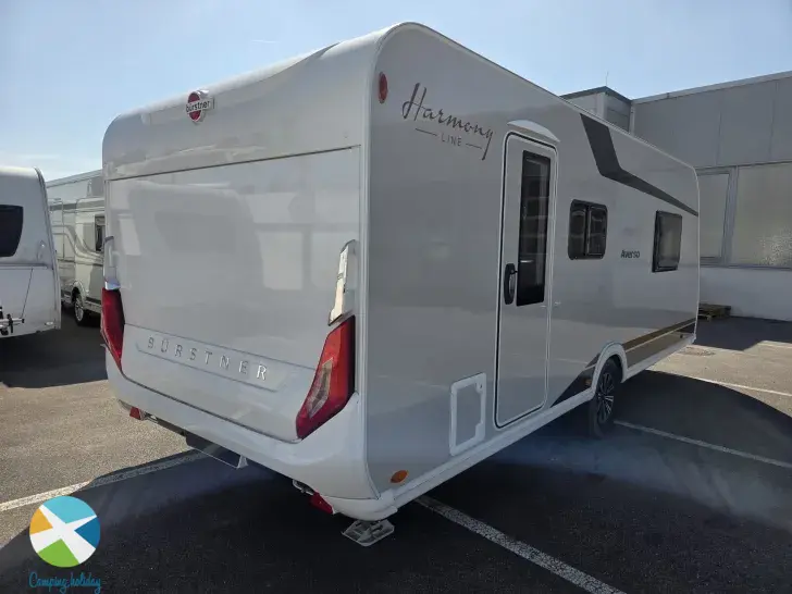 Schräg Vorne Bürstner Averso 560 TK