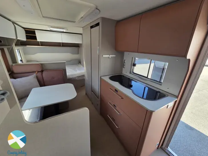 Küchen Bürstner Averso 560 TK