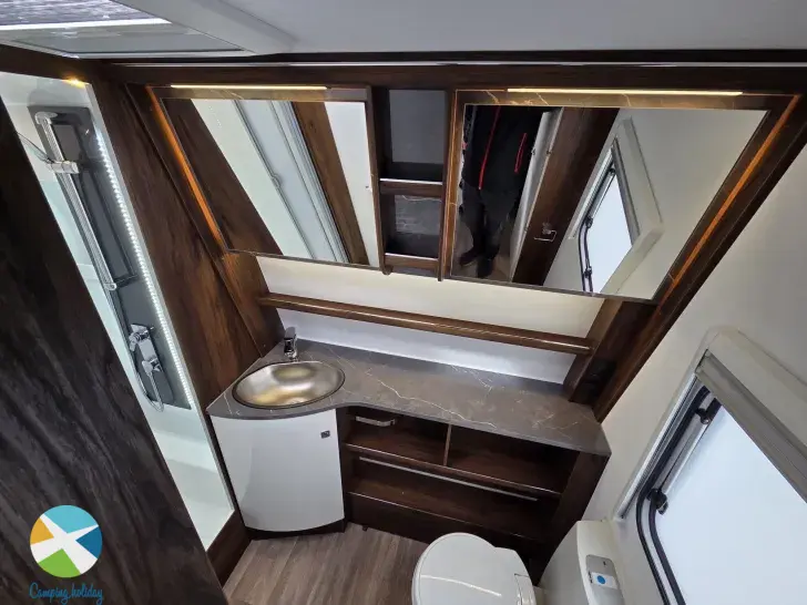 Sicht vorne-hinten Fendt Diamant 560 DW