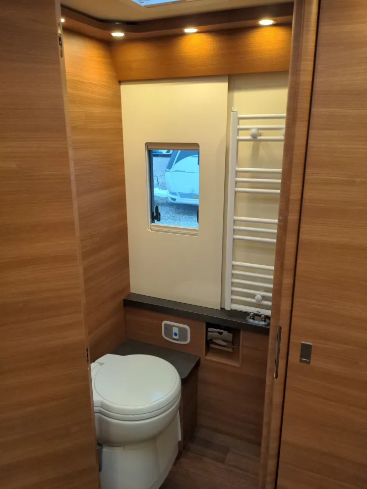 Fahrzeugbild Carthago C-LINE I 6.2 XL MB QB #14