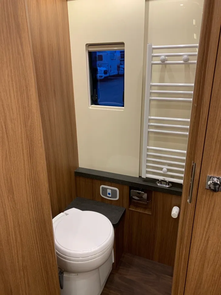 Fahrzeugbild Carthago E-LINE I 61 XL LE MB #15