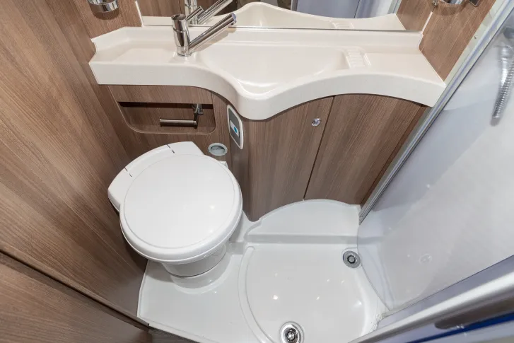 Fahrzeugbild Carthago C-COMPACTLINE I 138 DB #7