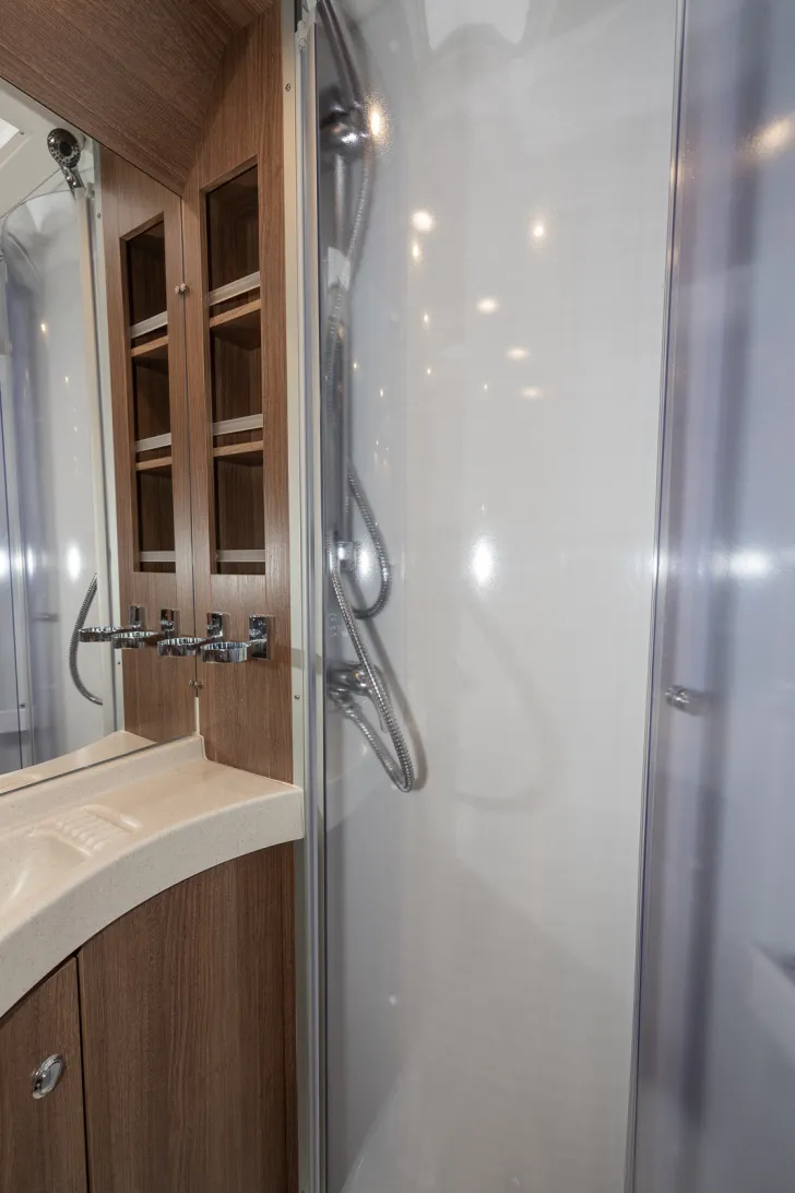 Fahrzeugbild Carthago C-COMPACTLINE I 138 DB #8