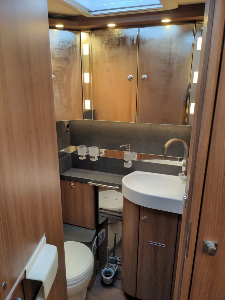 Fahrzeugbild Carthago E-LINE I 50 LE #14