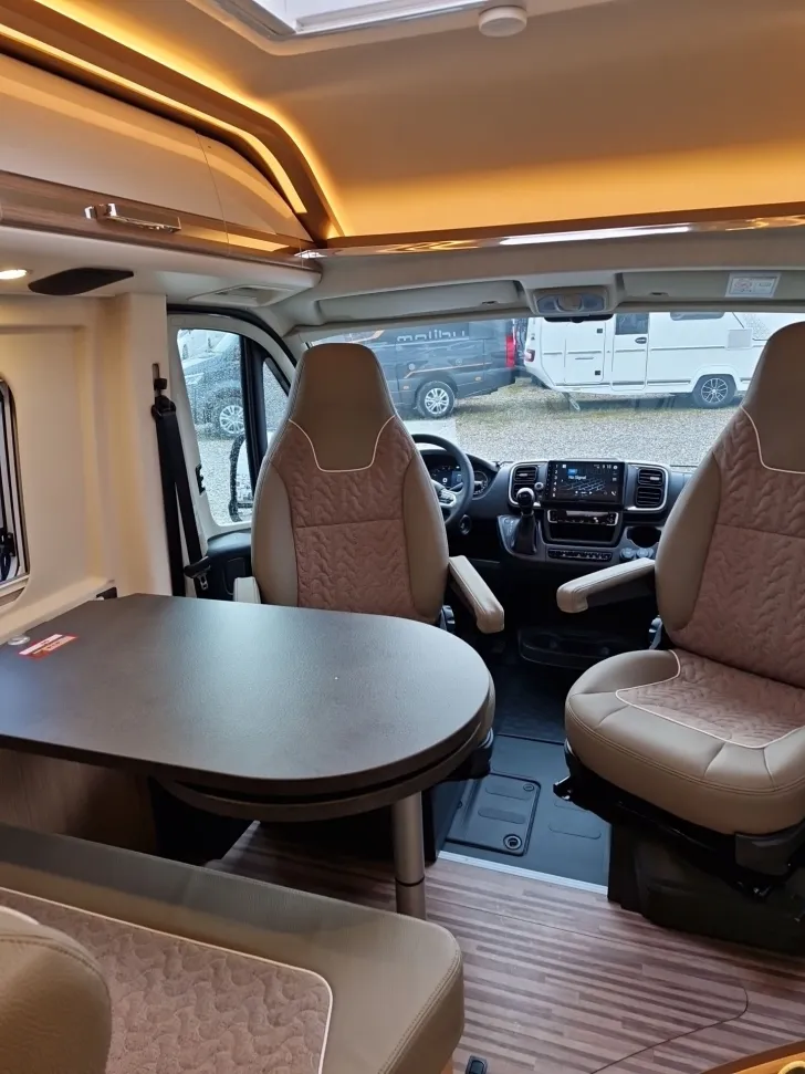 Fahrzeugbild Malibu CHARMING 640 LE RB COUPE #18