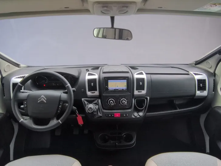 Fahrzeugbild Bürstner DELFIN T 660 #9