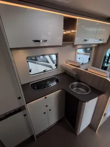 Fahrzeugbild Bürstner DELFIN T 660 #12