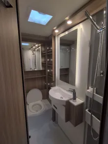 Fahrzeugbild Bürstner DELFIN T 660 #14