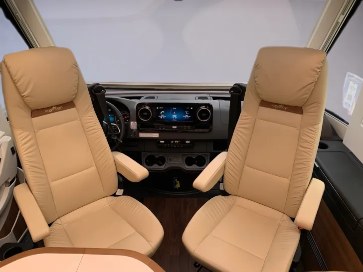 Fahrzeugbild Carthago E-LINE I 61 XL LE MB #6