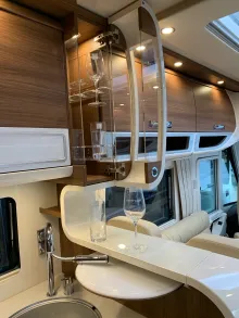 Fahrzeugbild Carthago E-LINE I 61 XL LE MB #12