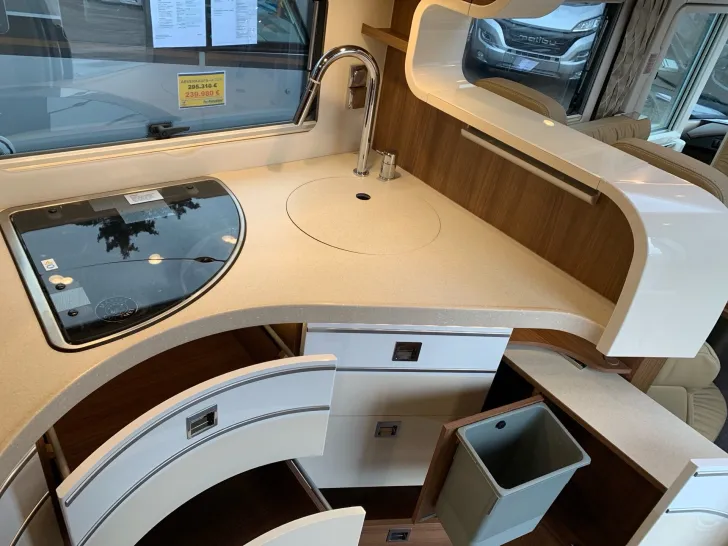 Fahrzeugbild Carthago S-PLUS I 61 XL LE #8