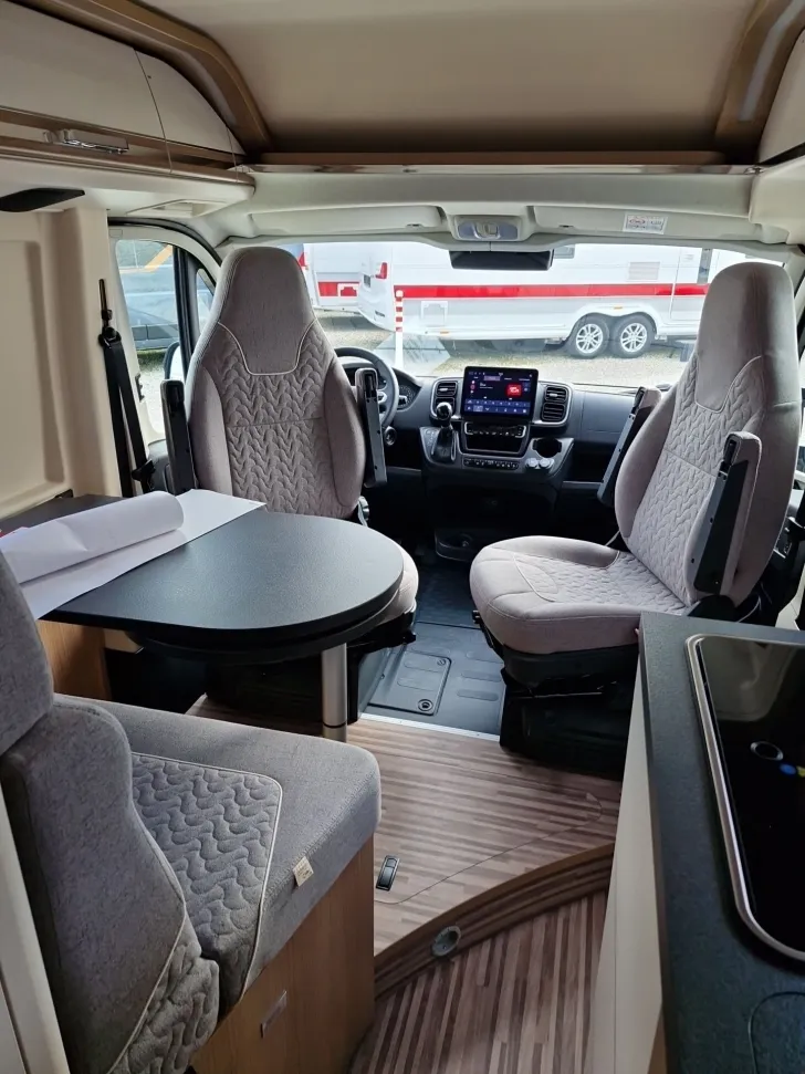 Fahrzeugbild Malibu CHARMING 640 LE RB COUPE #19