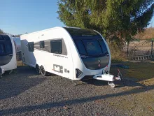 Fahrzeugbild SWIFT CONQUEROR 645 Schmaler Doppelachser #4