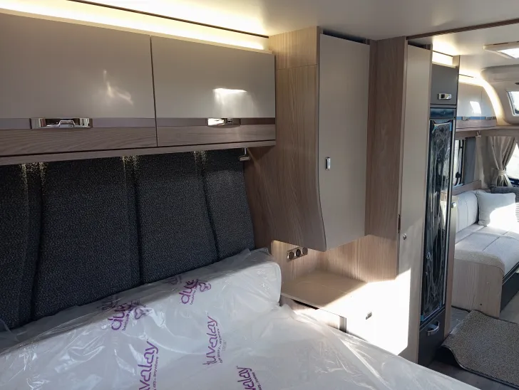 Fahrzeugbild SWIFT CONQUEROR 645 Schmaler Doppelachser #16