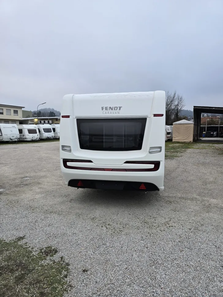 Fahrzeugbild Fendt Apero 465 TG GFK, Dusche, 1.800 KG #3