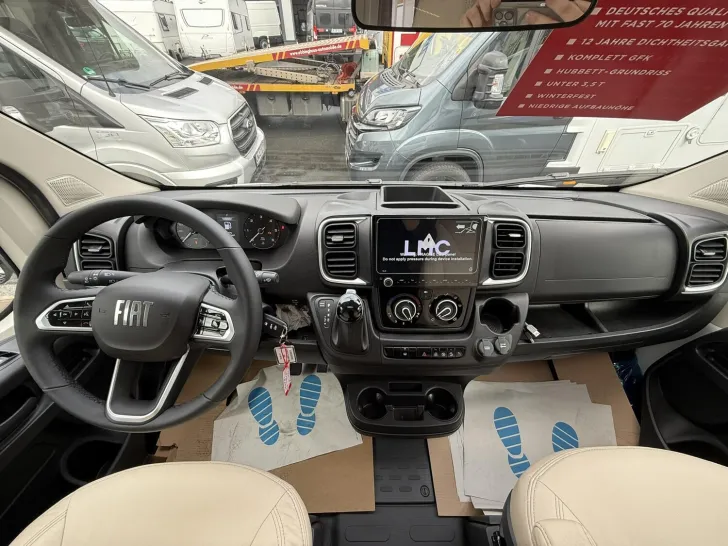 Fahrzeugbild LMC Tourer Lift 70 H 663/0 G 70 Jahre #10