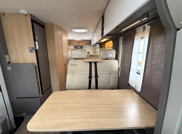 Fahrzeugbild LMC Tourer Lift 70 H 663/0 G 70 Jahre #15