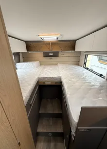 Fahrzeugbild LMC Tourer Lift 70 H 663/0 G 70 Jahre #24
