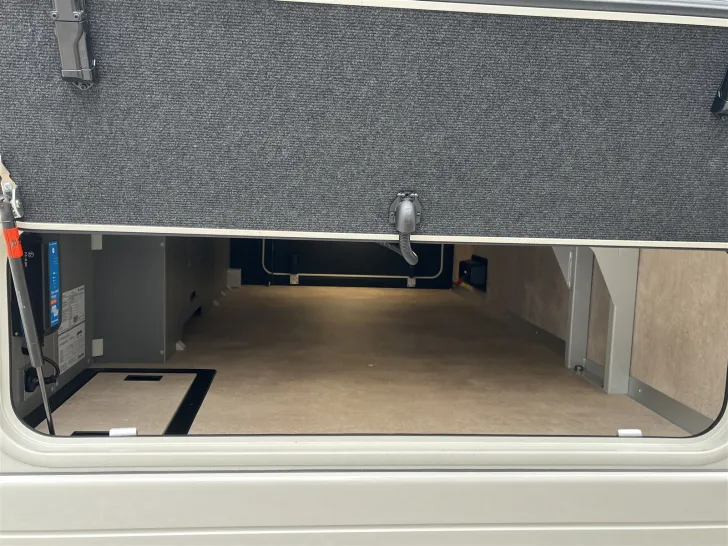 Fahrzeugbild Concorde CHARISMA 860 LI *Barversion*Hubstützen* #9