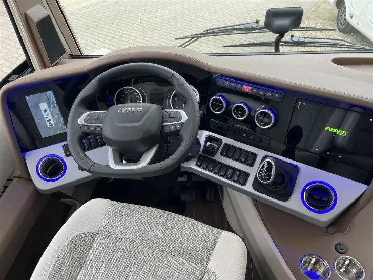 Fahrzeugbild Concorde CHARISMA 860 LI *Barversion*Hubstützen* #23
