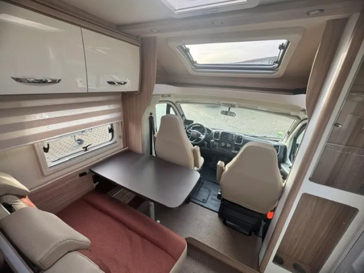 Fahrzeugbild Bürstner Delfin T 690 G #11