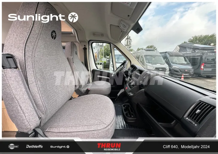 Fahrzeugbild Sunlight Cliff 640 Peugeot #6