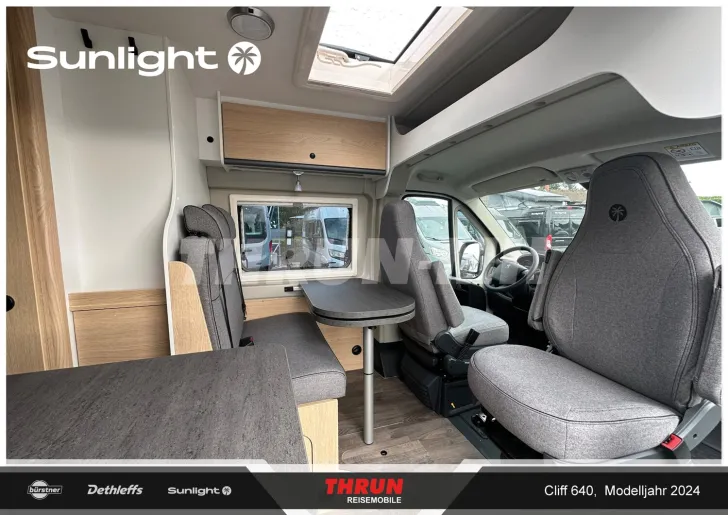 Fahrzeugbild Sunlight Cliff 640 Peugeot #8