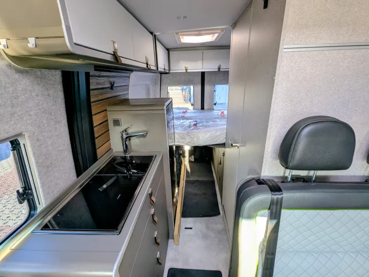 Fahrzeugbild Hymer Camper Van Grand Canyon S CrossOver ALLRAD,AUTOMAT #8