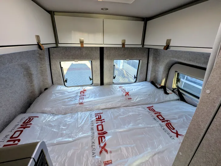 Fahrzeugbild Hymer Camper Van Grand Canyon S CrossOver ALLRAD,AUTOMAT #9