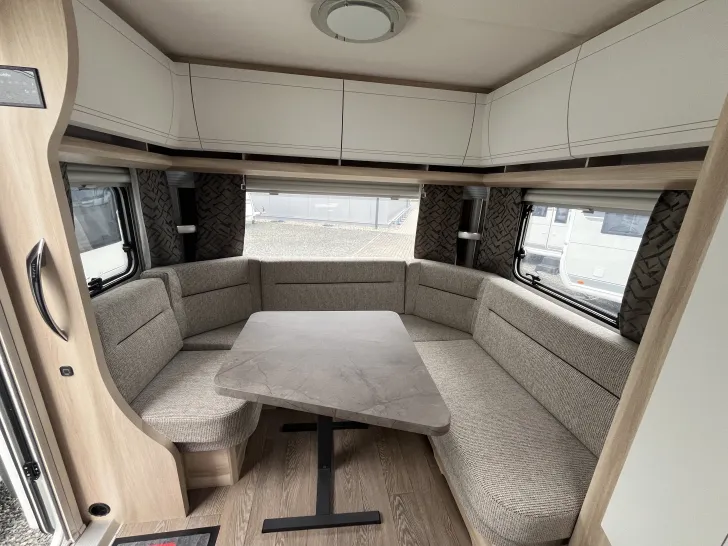 Weitere Sitzgruppe Hobby De Luxe 495 UL Mover Truma Smart A