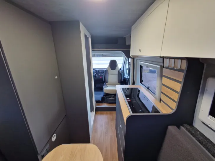 Fahrzeugbild Clever BASE LINE Duo 540 Face to Face & Dieselheizung #21