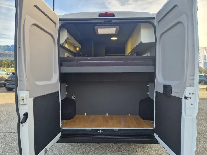 Fahrzeugbild Clever BASE LINE Duo 540 Face to Face & Dieselheizung #24