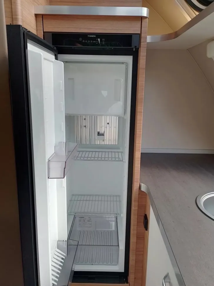 Fahrzeugbild Weinsberg CaraOne 390 PUH Markise, TV-Außensteckdose #8