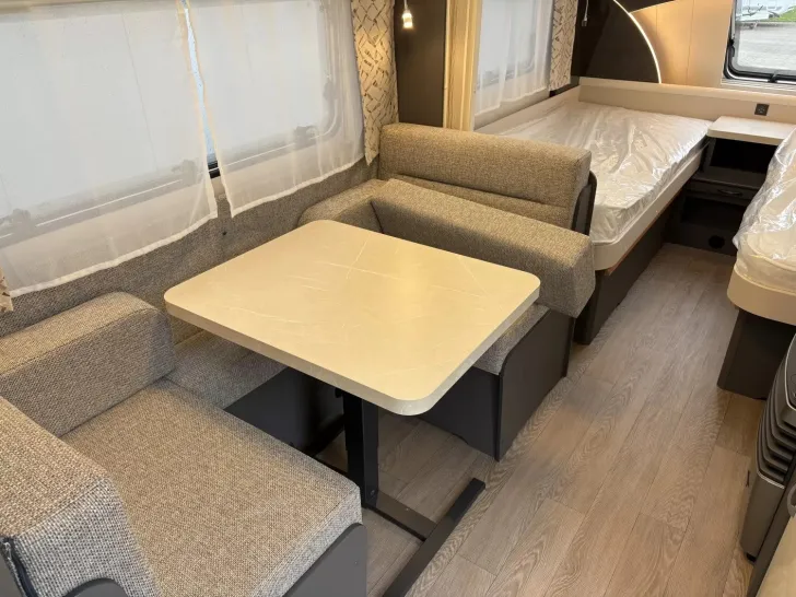 Fahrzeugbild Hobby Excellent 460 SL UVP: 31.843,- EUR #9