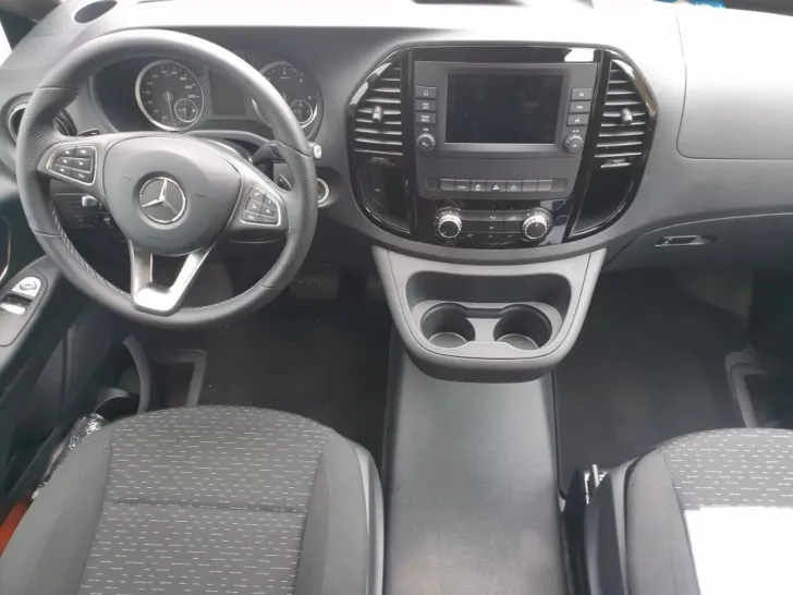 Fahrzeugbild VanTourer Urban COMFORT aus Vermietflotte #17