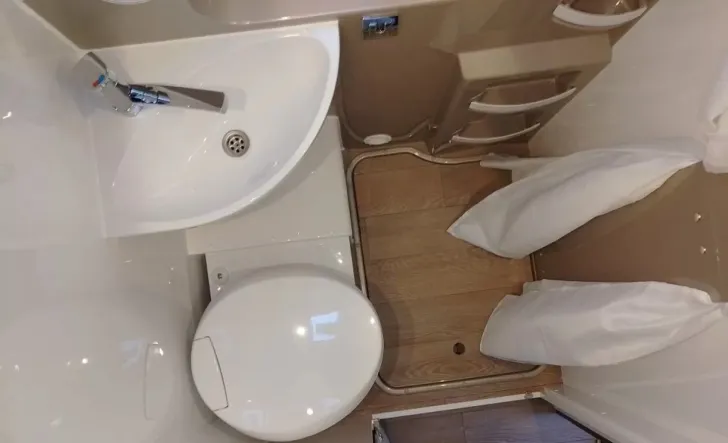 Fahrzeugbild Hobby Vantana De Luxe K60 FT Mietfahrzeug UNBENUTZT! #16