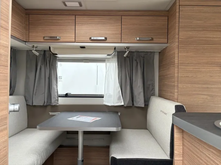 Fahrzeugbild Weinsberg CaraOne 390 QD IC-Line HOT Edition #6