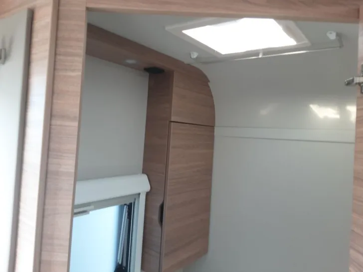 Fahrzeugbild Weinsberg CaraOne 390 QD IC-Line HOT Edition #19