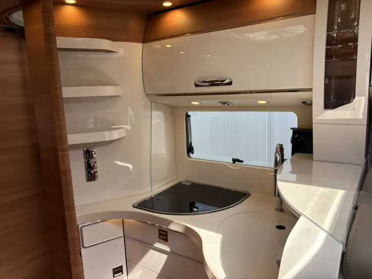 Fahrzeugbild Carthago chic c-line T 4.9 LE UVP: 152.825,- EUR #9
