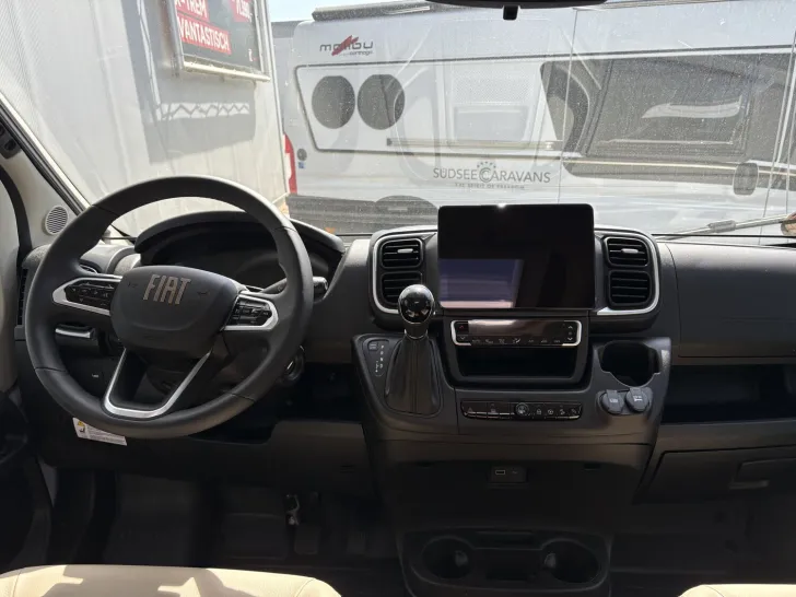 Fahrzeugbild Carthago chic c-line T 4.9 LE UVP: 152.825,- EUR #24