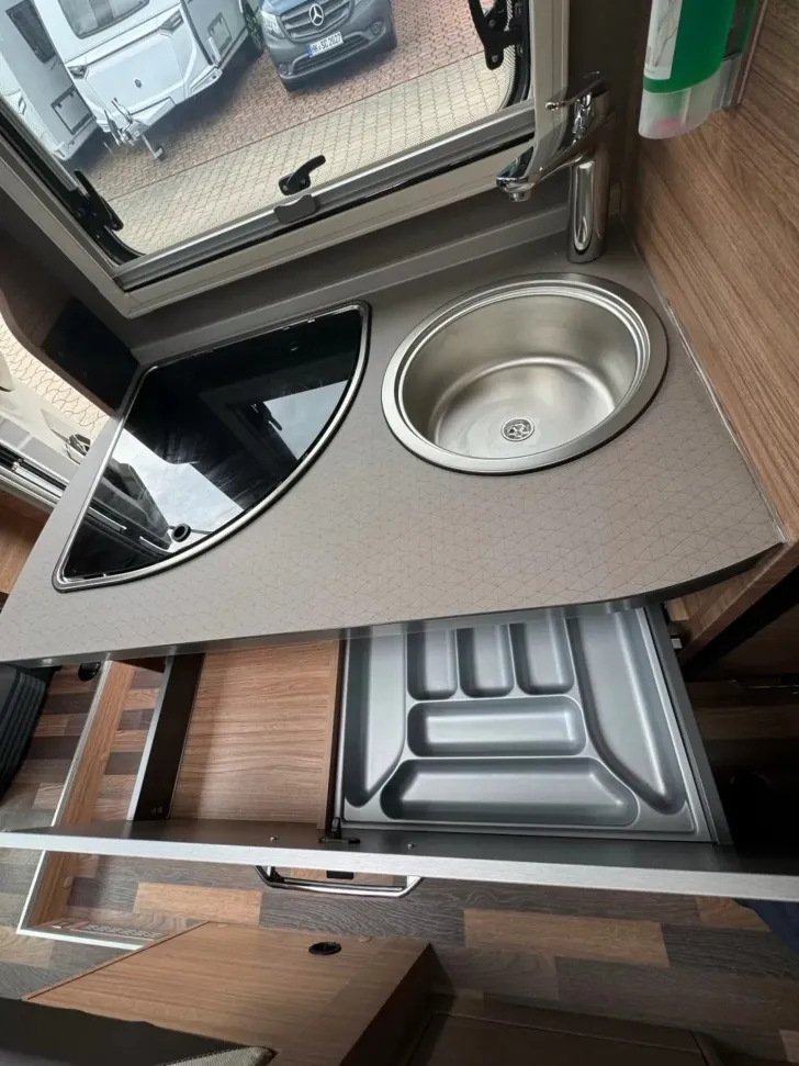 Fahrzeugbild Weinsberg CaraCompact EDITION PEPPER 600 MEG Preisvorteil #17