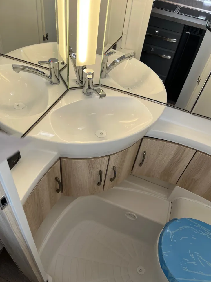 Fahrzeugbild Hobby DE LUXE 460 LU #9