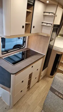 Fahrzeugbild Hobby OnTour T 710 GE #6