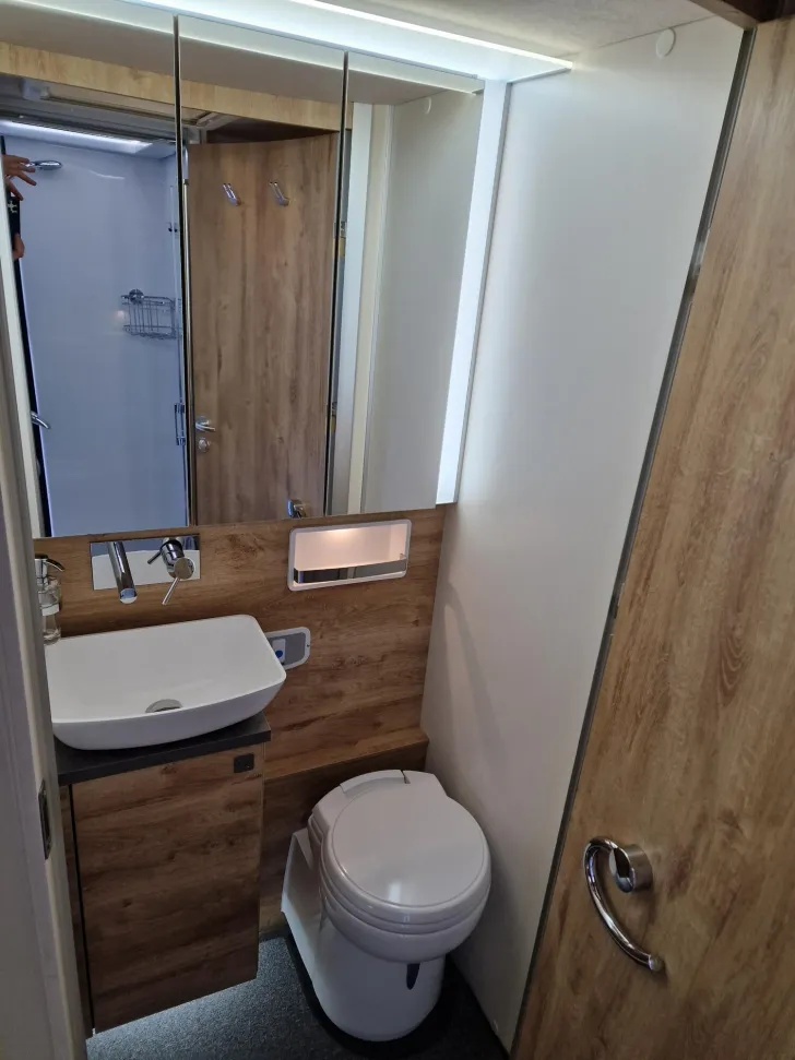 Fahrzeugbild Frankia F-Line 840 GD - sehr gepflegt #12