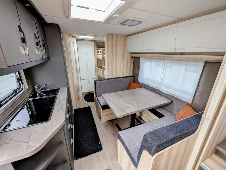 Fahrzeugbild Hobby De Luxe 545 KMF #6