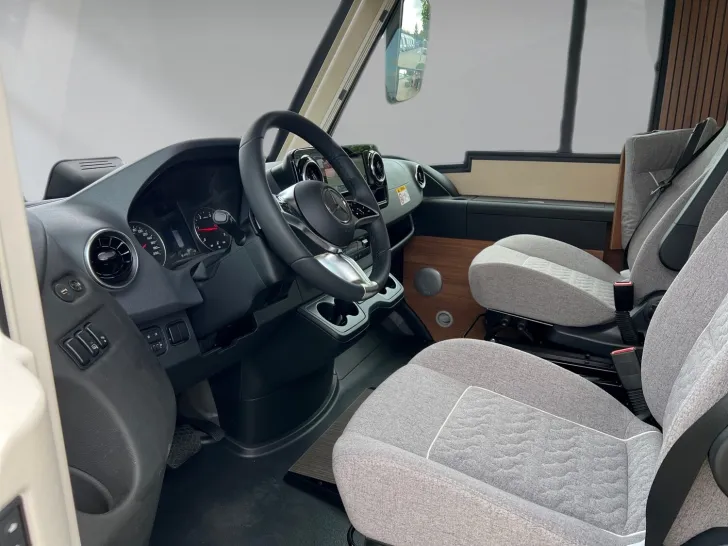Fahrzeugbild Carthago C2-tourer I 141 KB LE Mercedes (301) #8