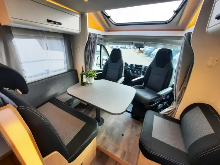 Fahrzeugbild Sunlight T 68 Verfüg./Sparen Sie 3.604,- € #8